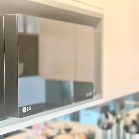 Luxury, Bright With Parking And Balcony In Center Apartman