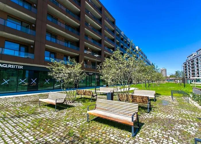 Luxury, Bright With Parking And Balcony In Center Apartment Bratislava