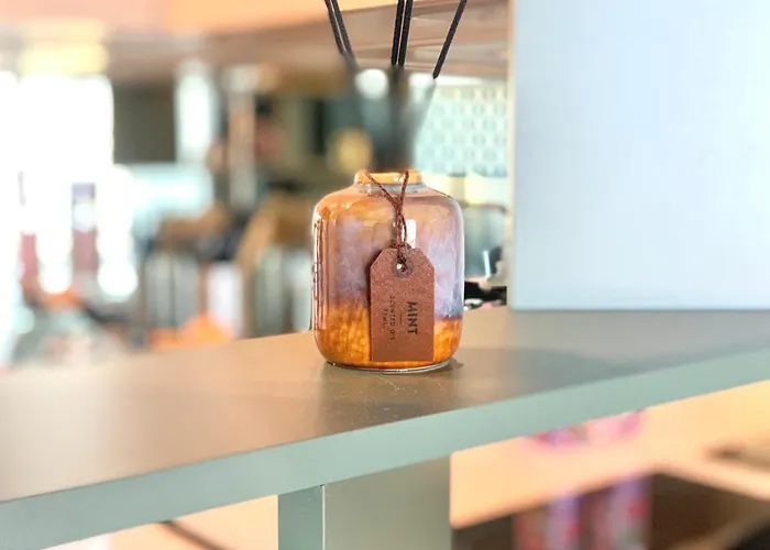 Luxury, Bright With Parking And Balcony In Center Appartement *